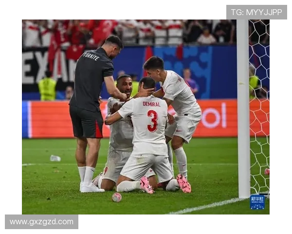 当今足坛最强巨星是谁?解析现役足球界的顶级球员与未来潜力 当今足坛最强巨星是谁?解析现役足球界的顶级球员与未来潜力